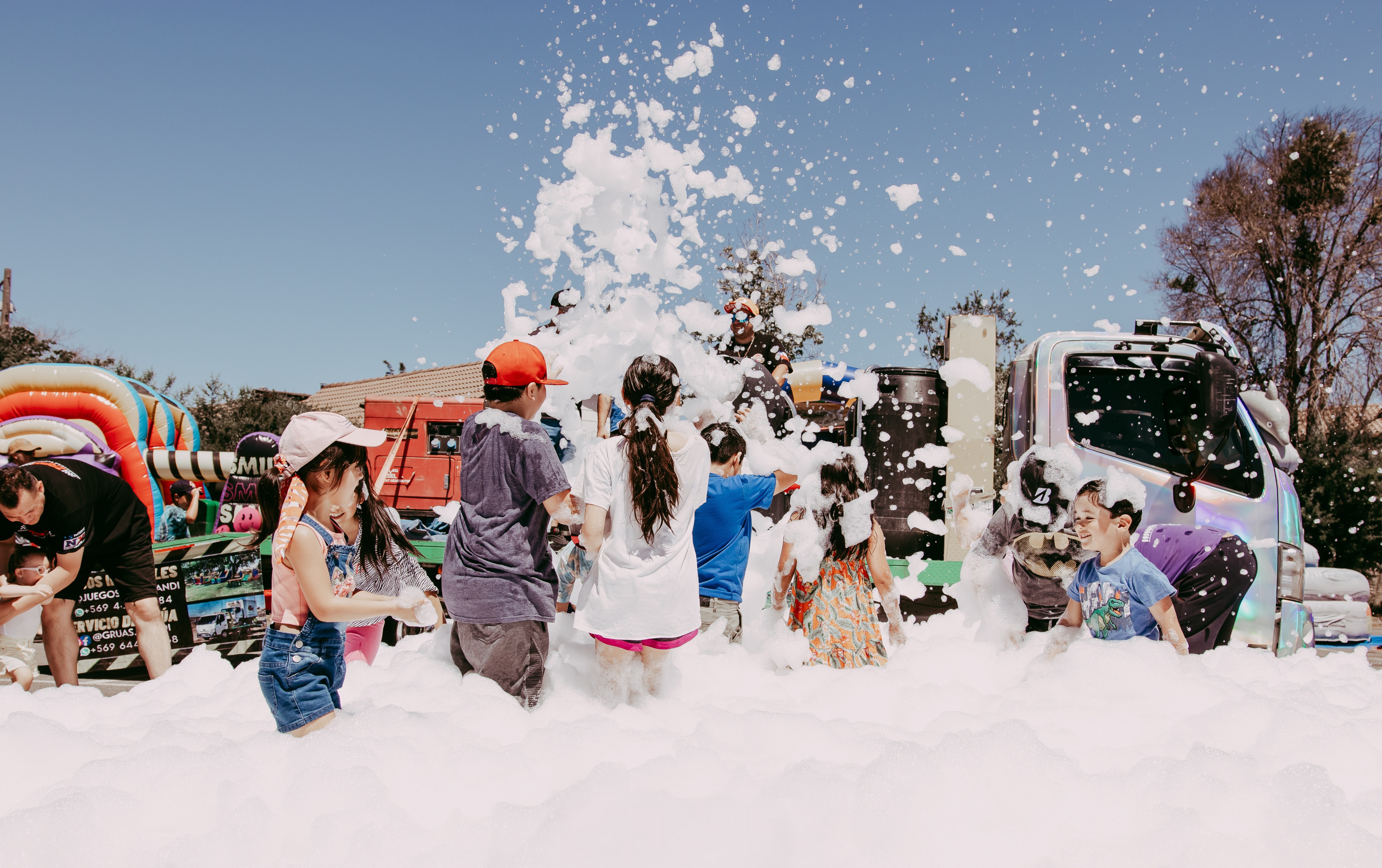 Fiesta de Espuma 250 Litros Mandi Eventos